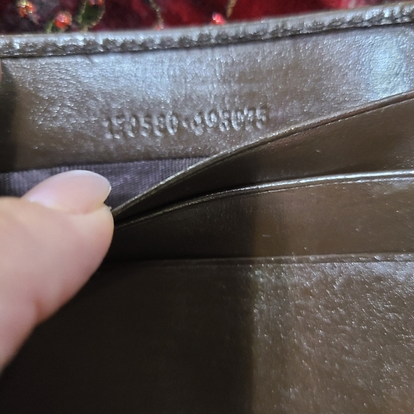 Gucci Wallet - Picture 8 of 10